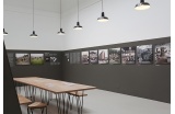Vue d'une des salles périphériques, où sont exposés dessins et photographies - Crédit photo : D.R. -