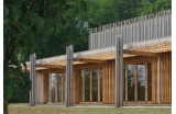 Salle communale à Schweyen - usage du hêtre en menuiserie - Atelier d’architecture HAHA - Crédit photo : D.R. -