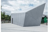 Equitone - Linéa - Toilettes publiques à Cahir (Irlande) - Deaton Lysaght Architects - Crédit photo : D.R. -