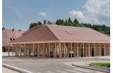 La halle d’Hôpitaux-Neufs et sa toiture de tuiles plates - Atelier LÂME - Crédit photo : D.R. -