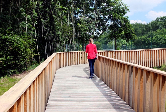 Passerelle piétonne <br/> Crédit photo : Ateliers Lion associés 