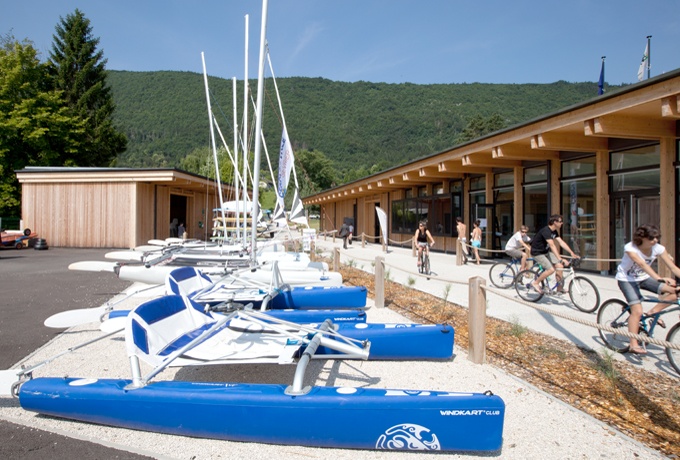 Base nautique du port de plaisance de Sevrier <br/> Crédit photo : Blanchi Romain