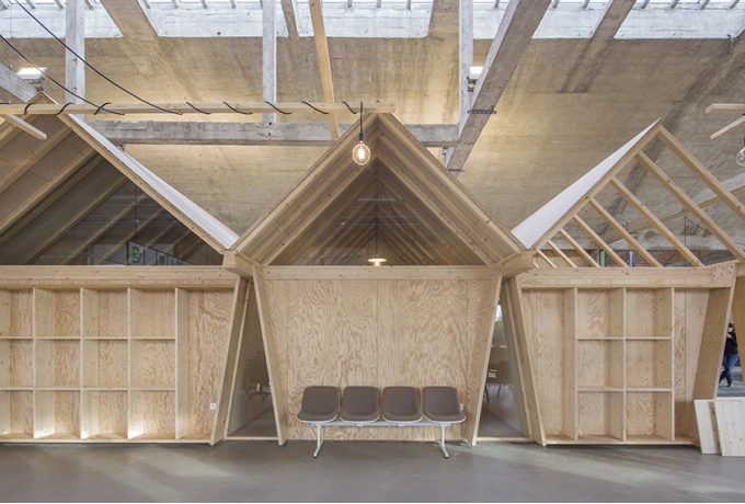 Les salles de réunion du coworking