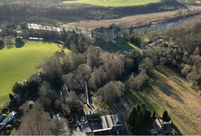 L’arche principale franchit l’Ardoch Burn.
